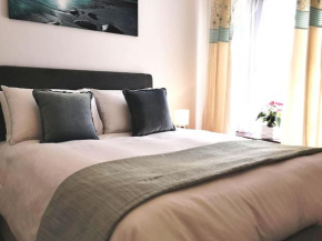 Estuary View Bank House Stunning apartment